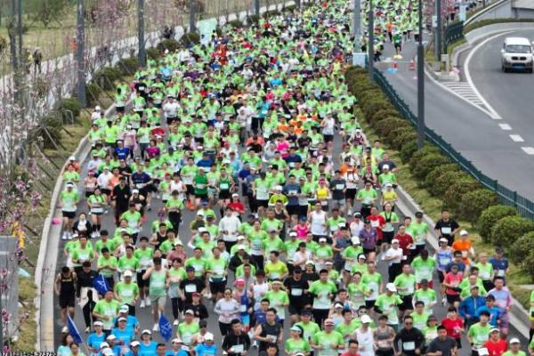 野猪窝徒步攻略_山地穿越路线规划指南(图1)